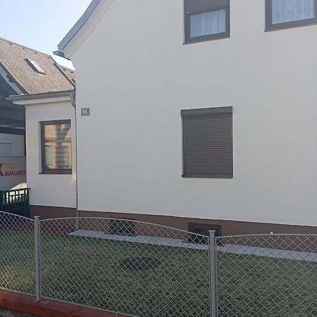 Apartment Lara Sankt Peter am Bichl ภายนอก รูปภาพ